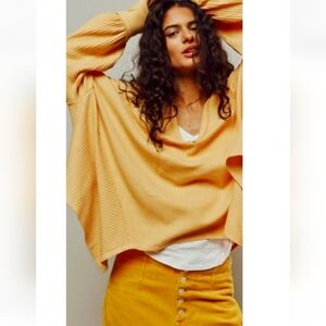 NWOT FREE PEOPLE CORALINE THERMAL IN VARSITY GOLD ✨SIZE MEDIUM ✨